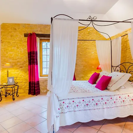 Bed & Breakfast La Noyeraie - D'hotes Saint-Amand-de-Coly