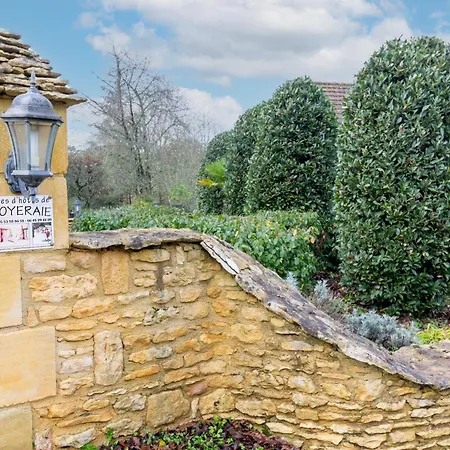 La Noyeraie - D'hotes Bed & Breakfast
